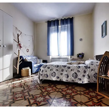 La Casa Sul Molo فندق مبيت وإفطار فياريجيو